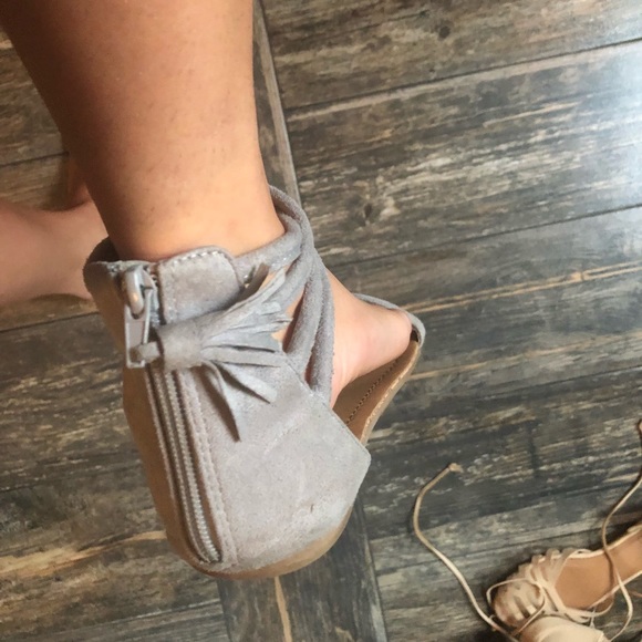 Grey Sandals - Picture 2 of 3
